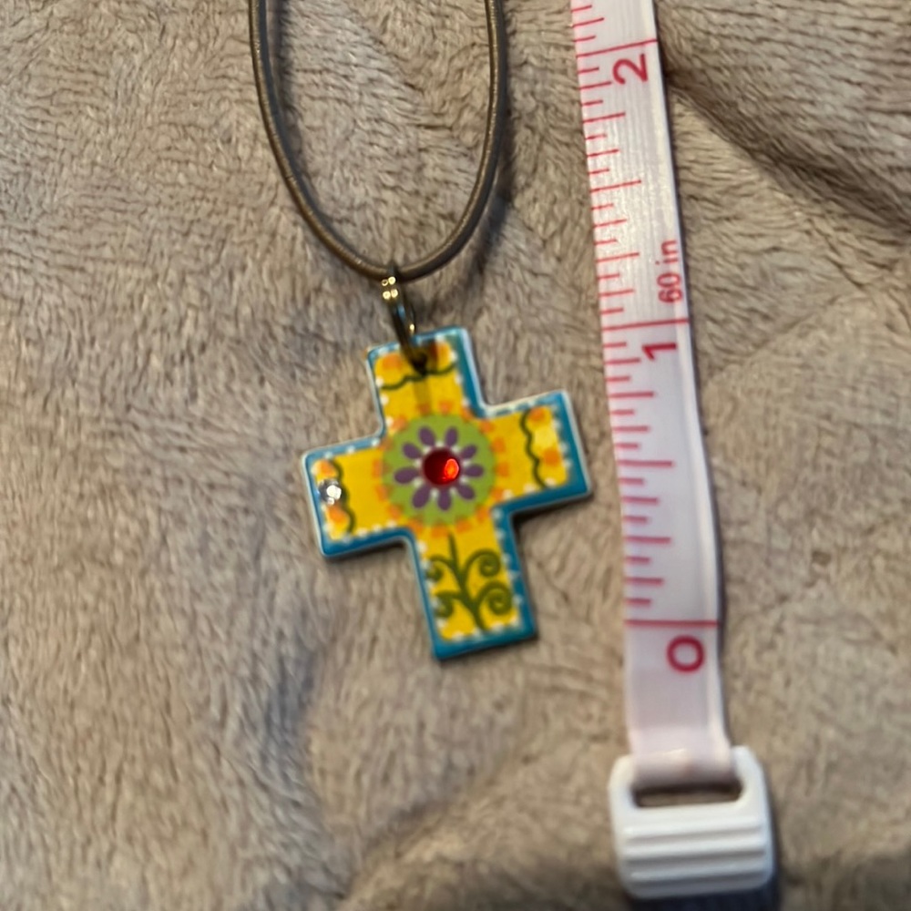 Natural Life Cross necklace. EUC!!